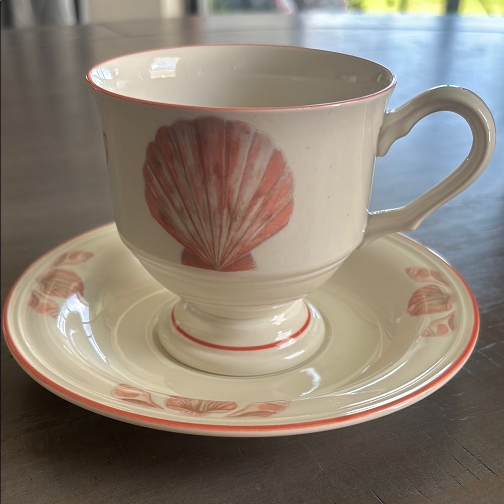 Sangostone Seashell Teacup and Saucer Set